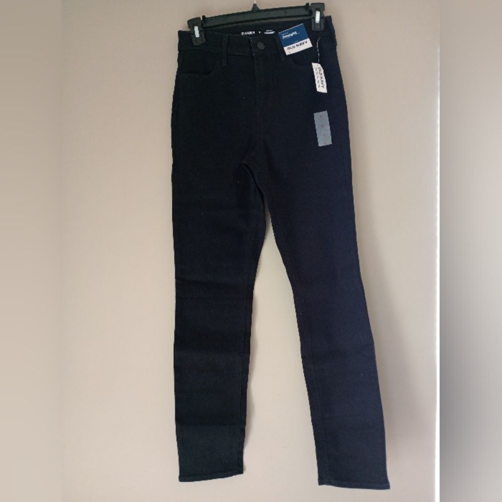 NWT Old Navy High Rise Straight Leg Black Denim Jeans Size 2